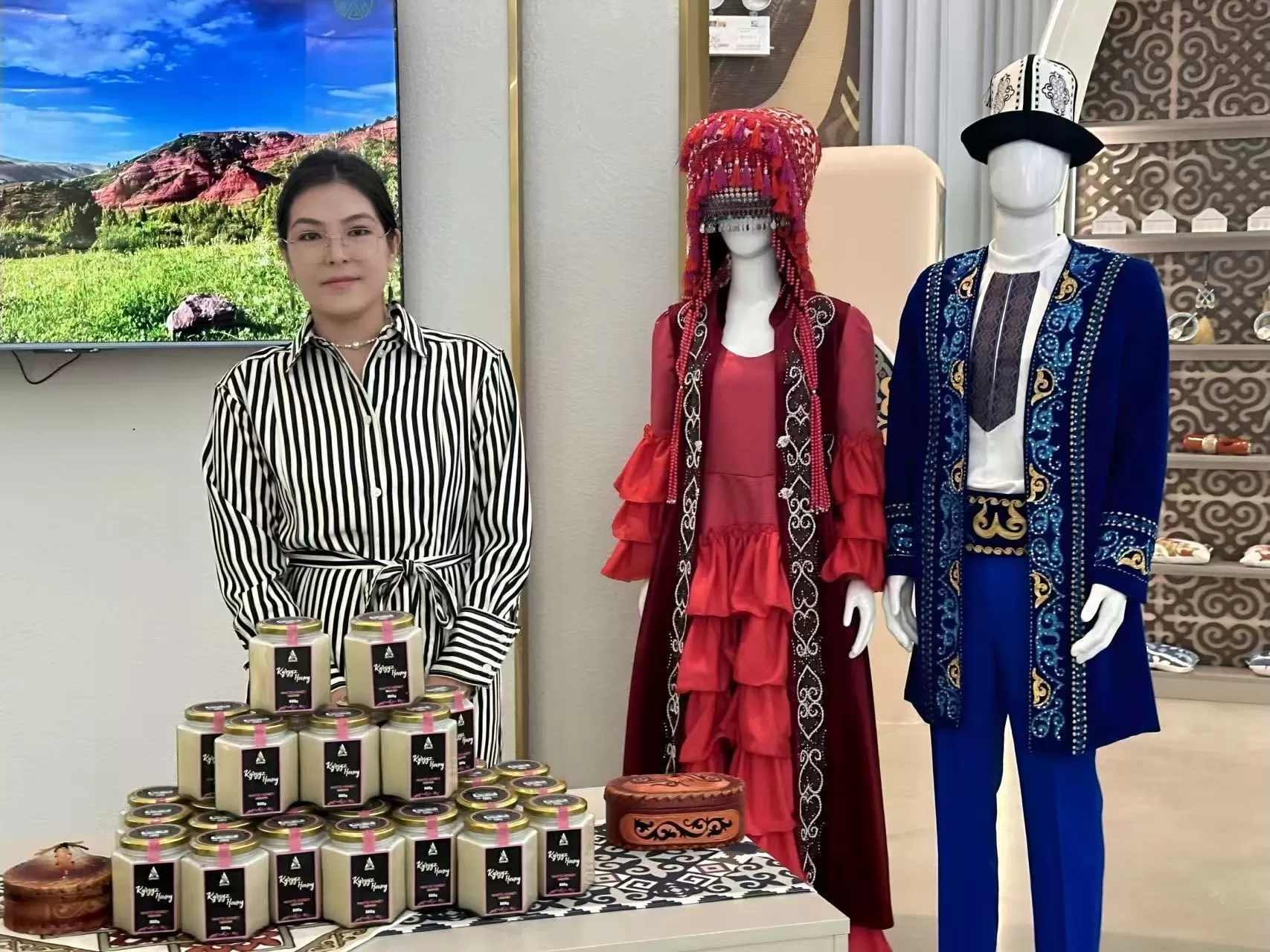 吉尔吉斯斯坦青年感受“接地气、有温度”的吉中合作